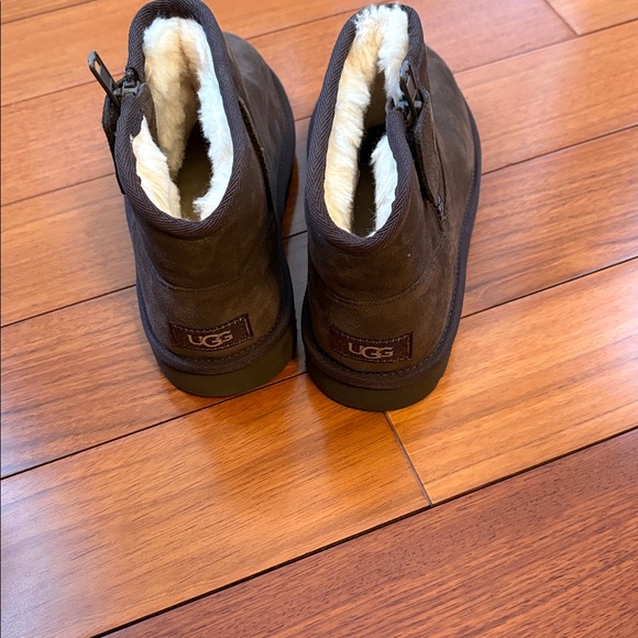 UGG Brown Suede Boots - Picture 4 of 12